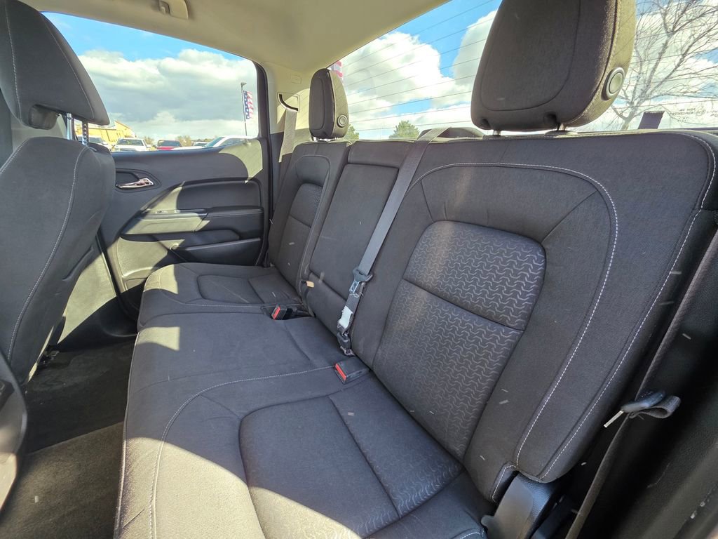 Used 2015 GMC Canyon SLE w/ SLE Convenience Package image 9