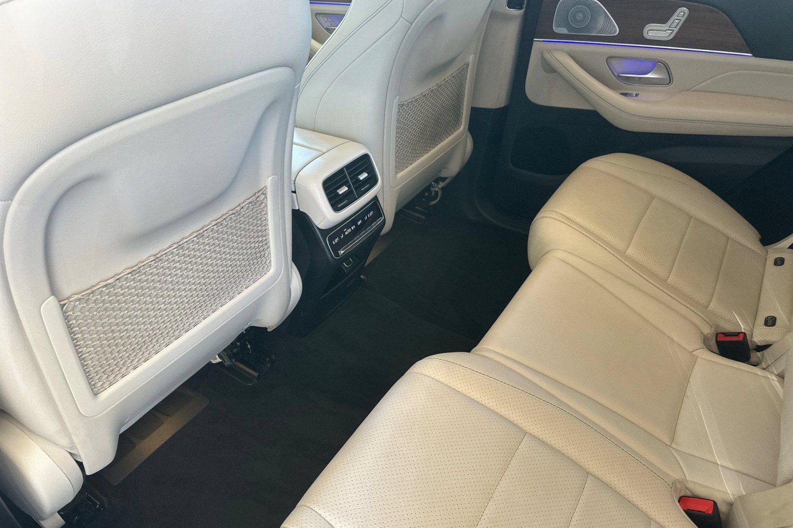 Used 2021 Mercedes-Benz GLE 350 4MATIC image 28