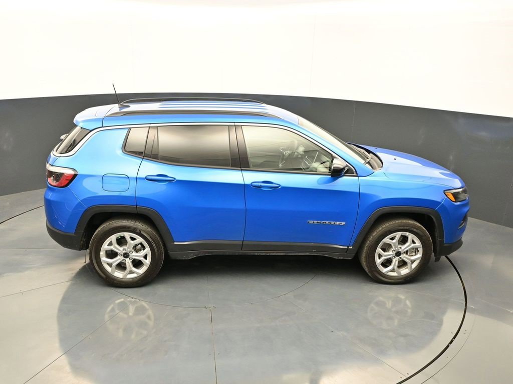 New 2026 Jeep Compass Latitude image 30