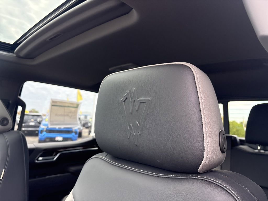 New 2025 Chevrolet Silverado 1500 RST w/ Convenience Package II image 12