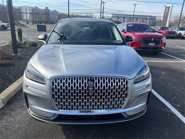 Used 2024 Lincoln Corsair AWD w/ Equipment Group 101A image 3