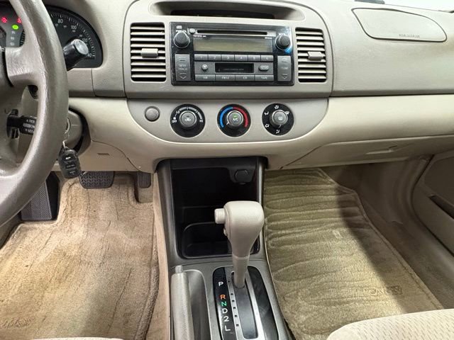 Used 2002 Toyota Camry image 17