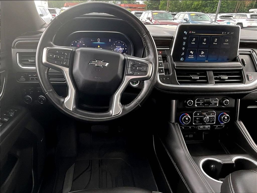 Used 2023 Chevrolet Tahoe Z71 w/ Luxury Package AWD/4WD image 17