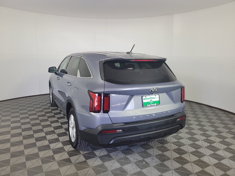Used 2021 Kia Sorento LX FWD image 5