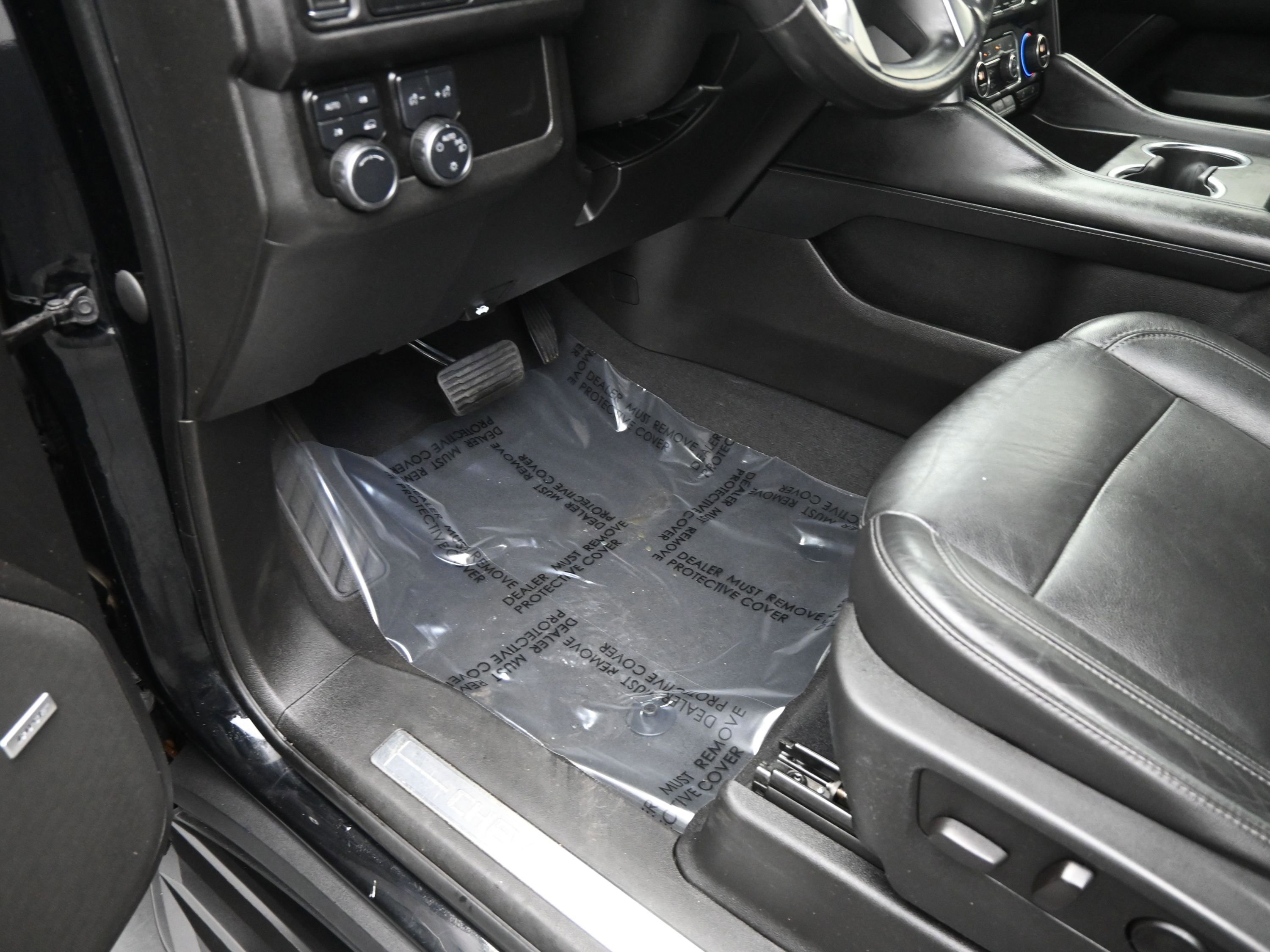 Used 2021 Chevrolet Suburban LT image 13