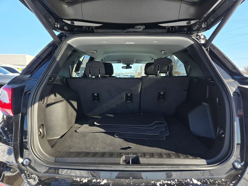 Used 2018 Chevrolet Equinox LT image 30