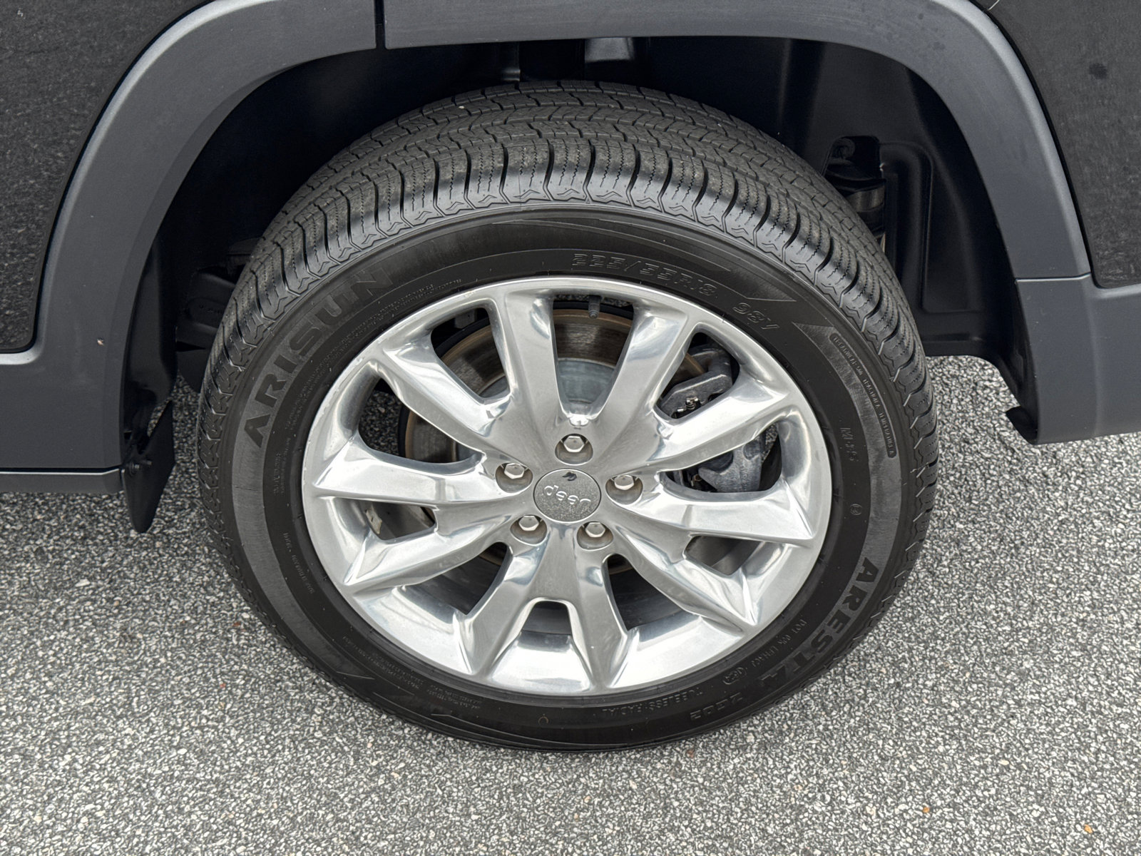 Used 2016 Jeep Cherokee Limited w/ Technology Group image 19