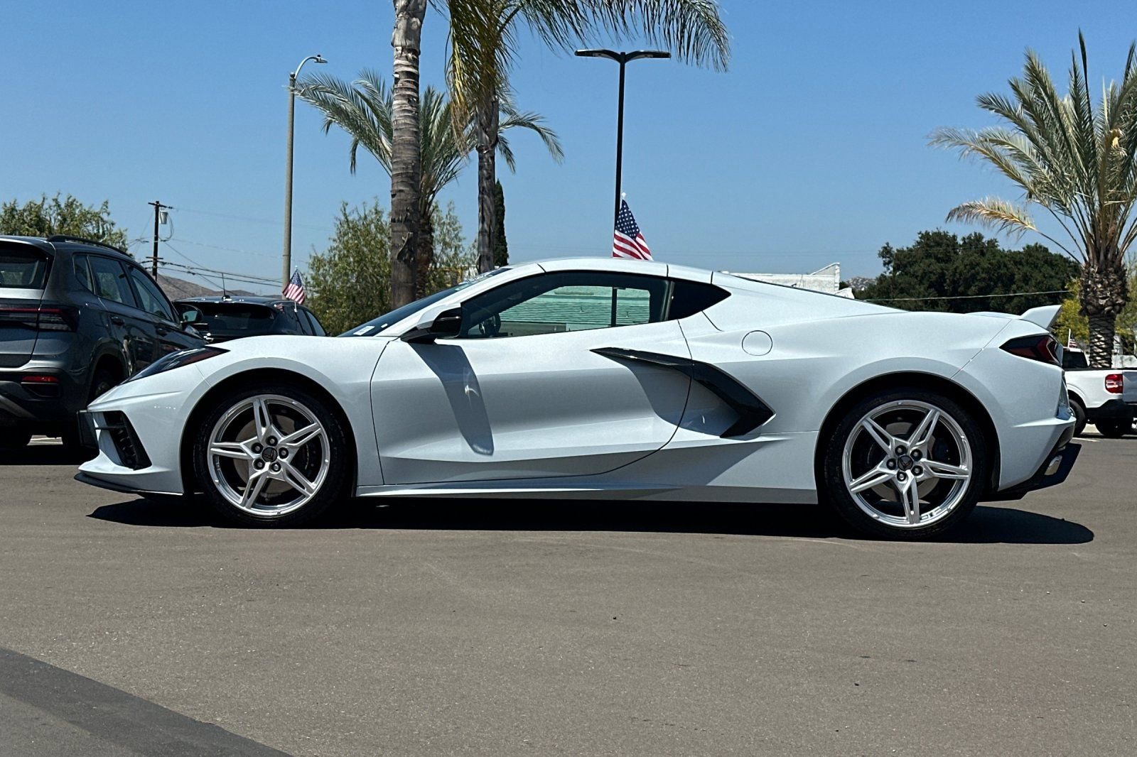 Used 2020 Chevrolet Corvette Stingray Coupe w/ Z51 Performance Package RWD image 7