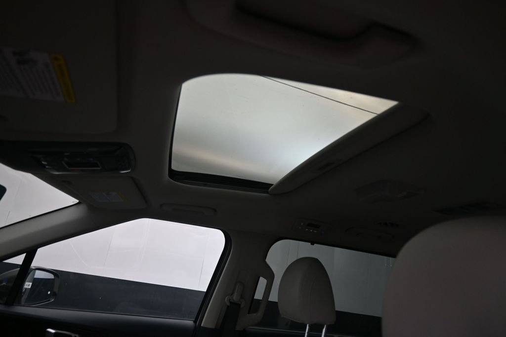 New 2026 Kia Carnival SX Prestige FWD image 12