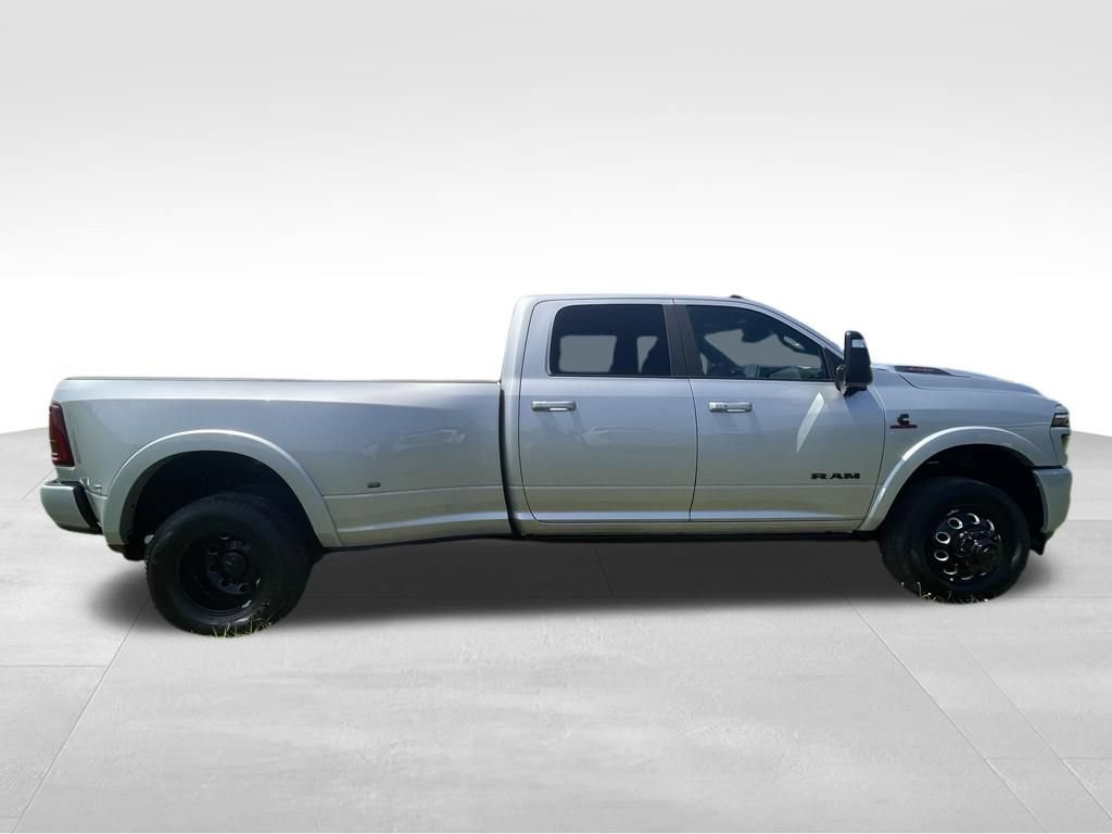 New 2026 RAM 3500 Limited AWD/4WD image 12