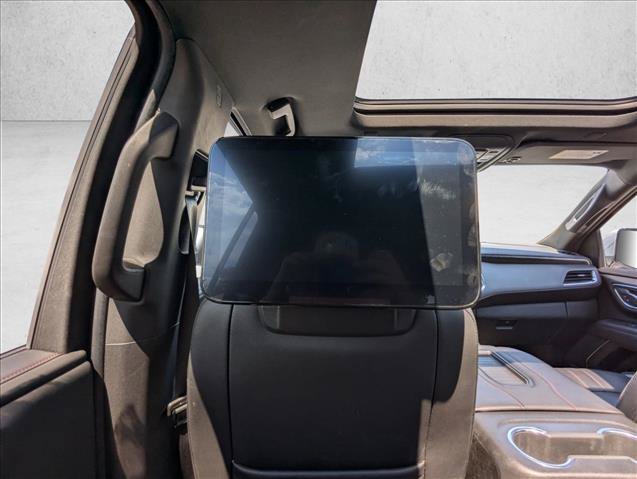 Used 2021 Chevrolet Suburban RST w/ Luxury Package AWD/4WD image 22