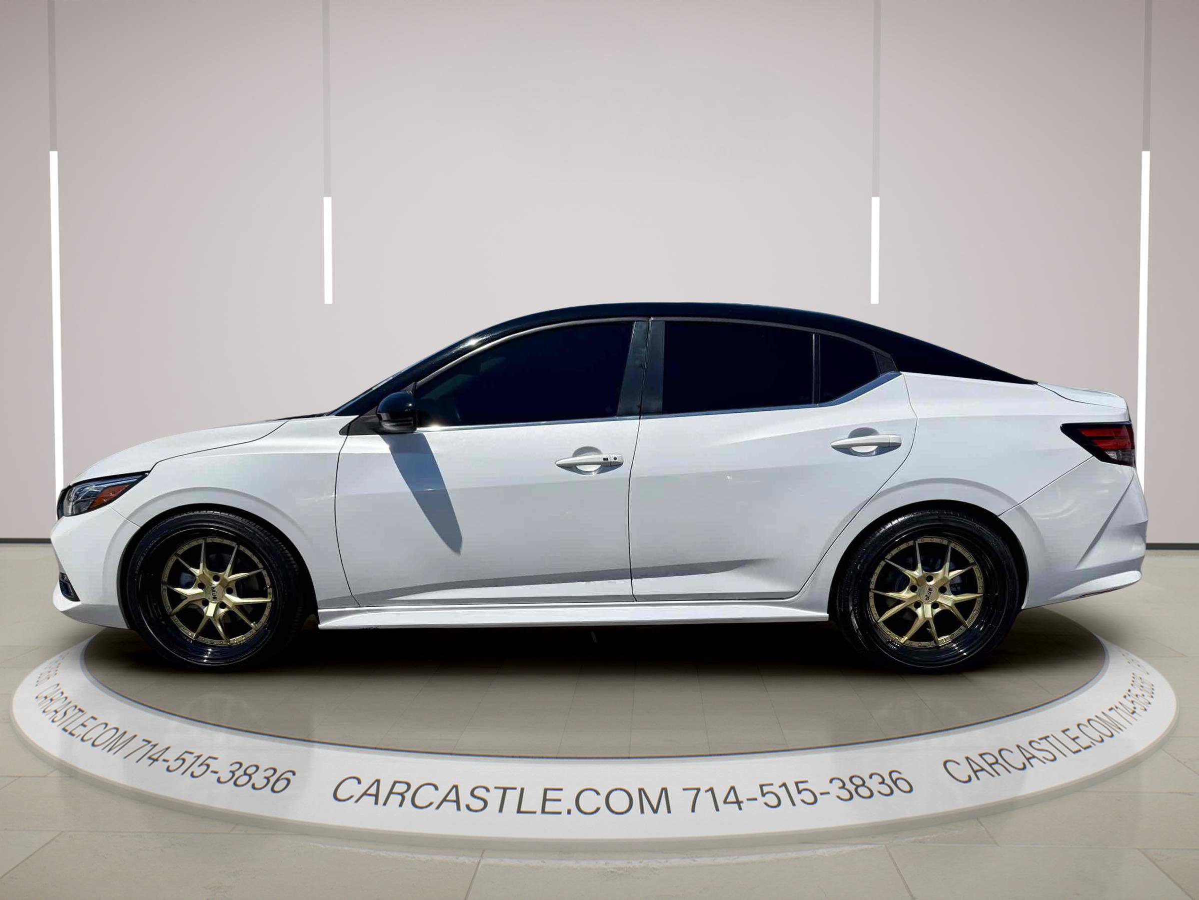 Used 2020 Nissan Sentra SR w/ Electronics Package FWD image 2