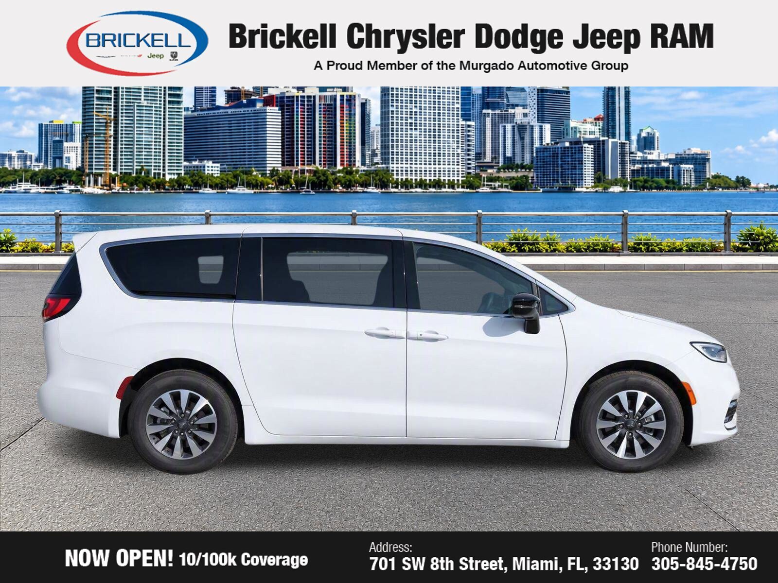 Used 2024 Chrysler Pacifica Limited FWD image 8