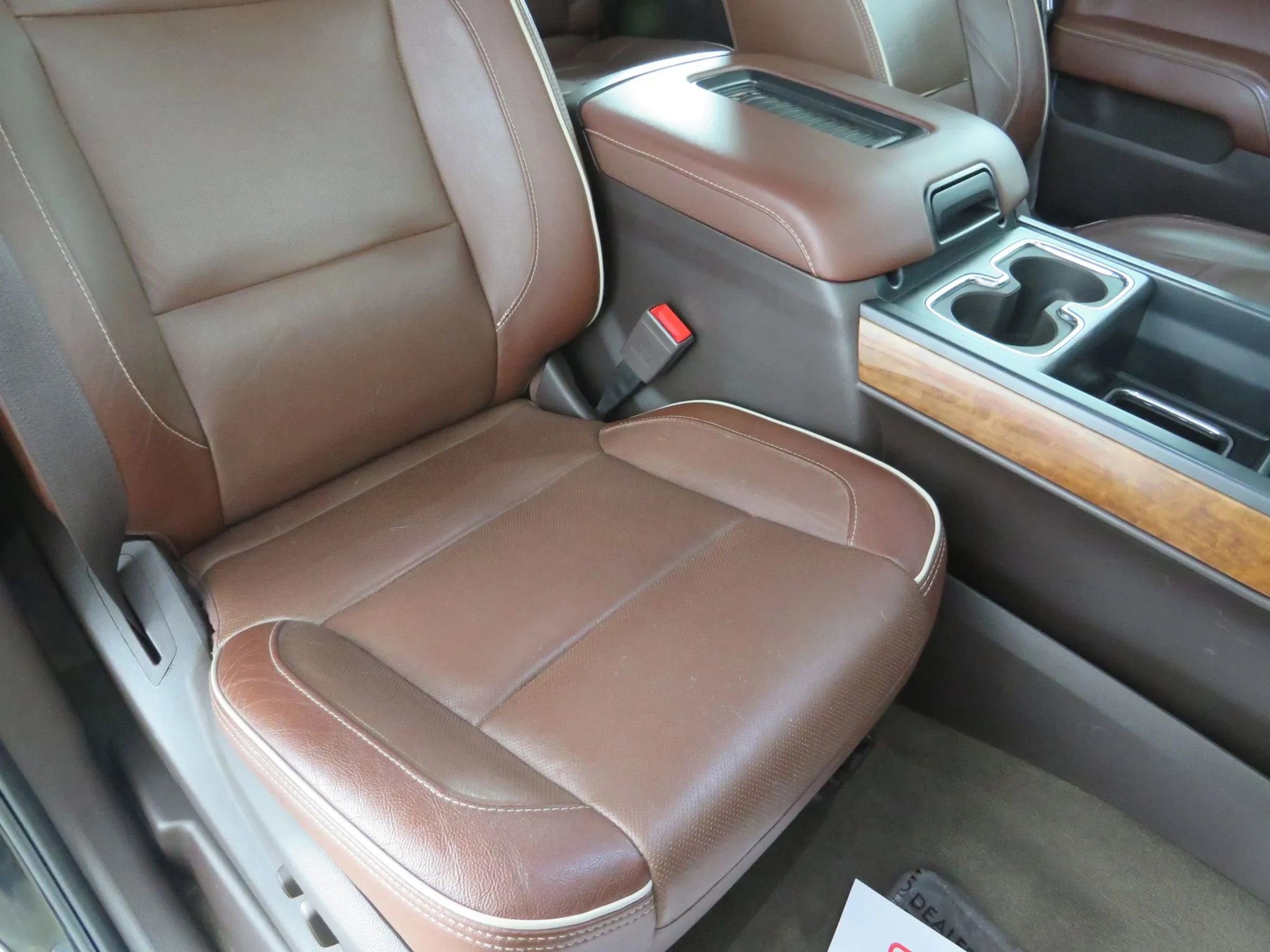 Used 2018 Chevrolet Silverado 2500 High Country image 32