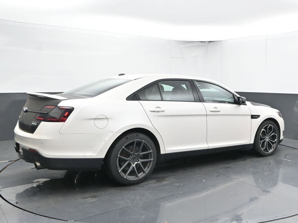 Used 2017 Ford Taurus SHO AWD/4WD image 10