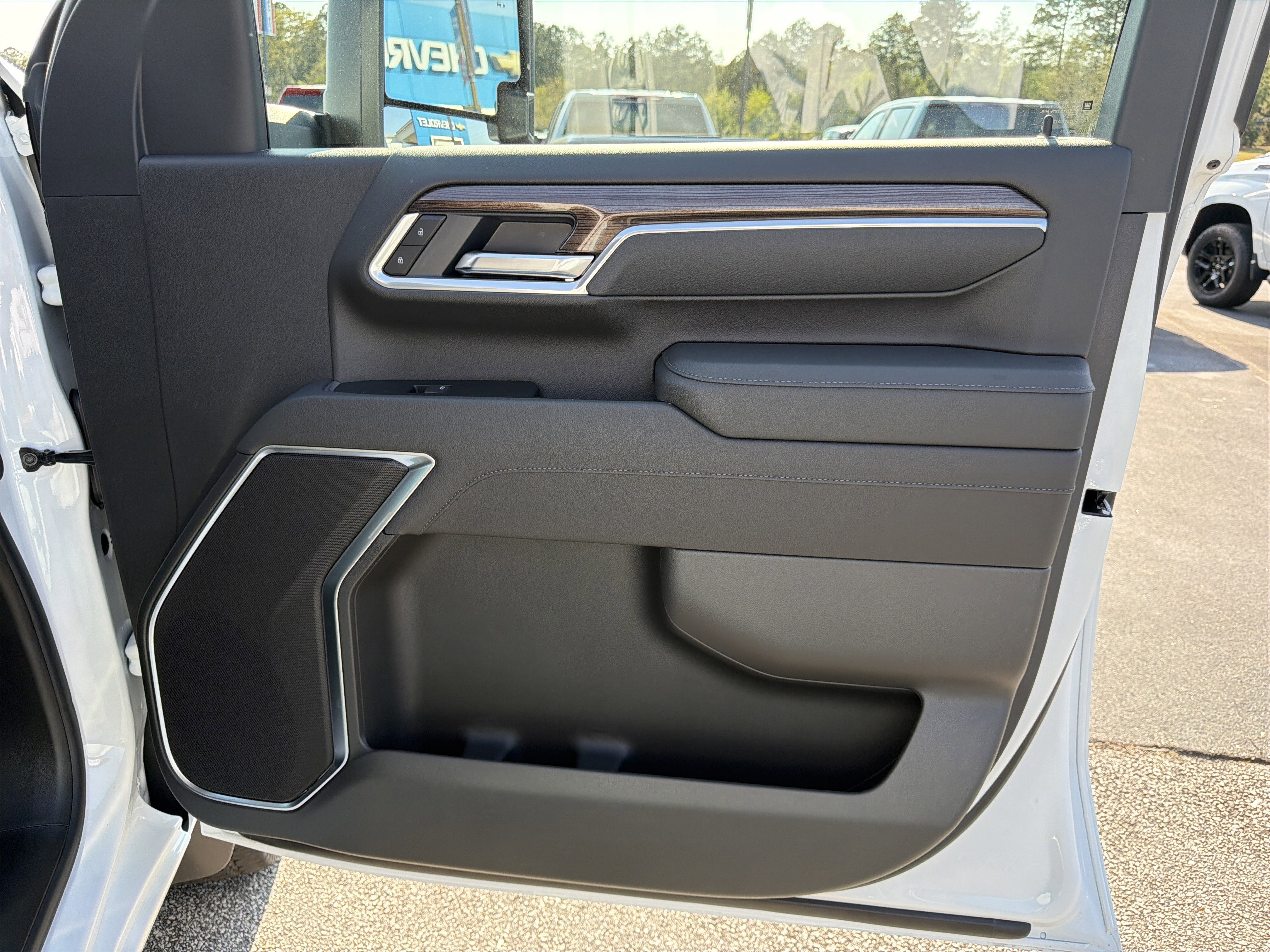 New 2026 Chevrolet Silverado 2500 LT w/ True North Edition image 15