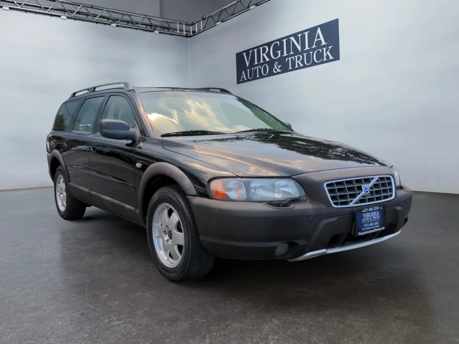 Used 2002 Volvo V70 Cross Country image 4