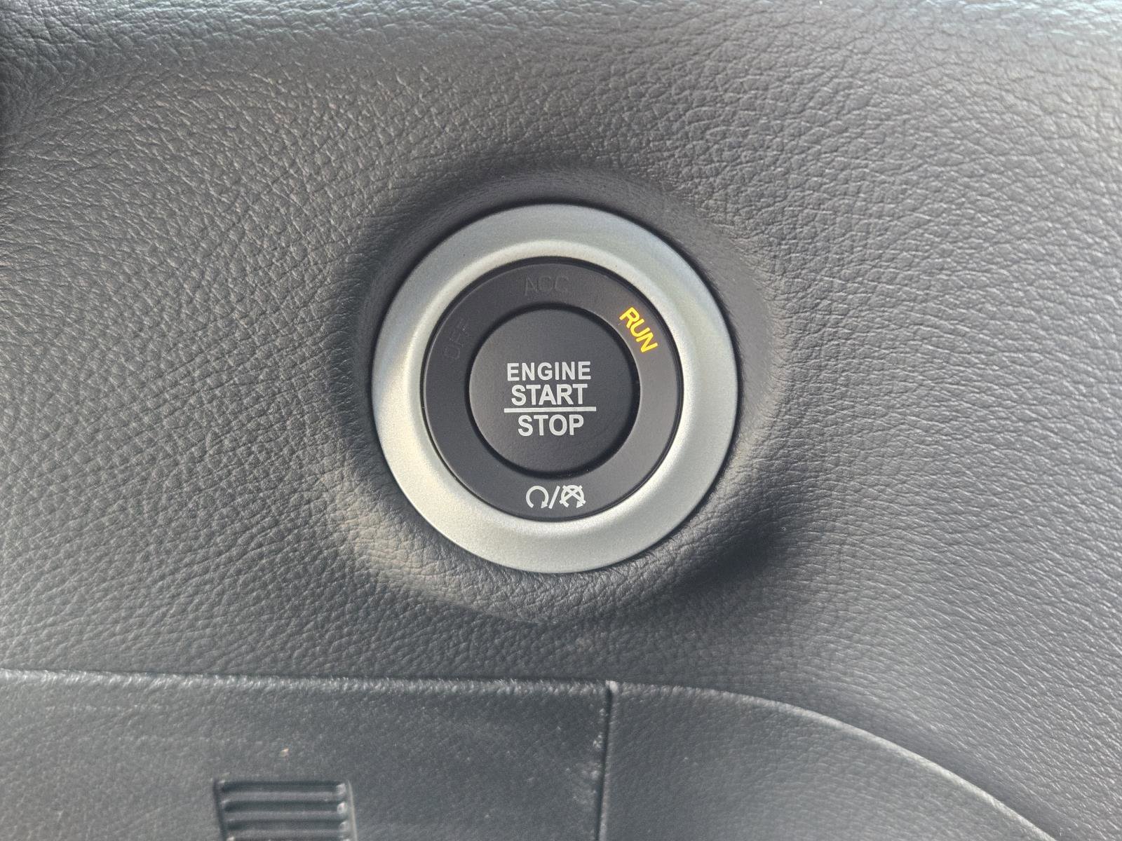 New 2026 Chrysler Pacifica Select image 13