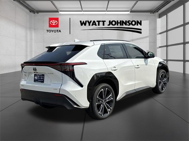 Used 2025 Toyota bZ4X AWD image 5