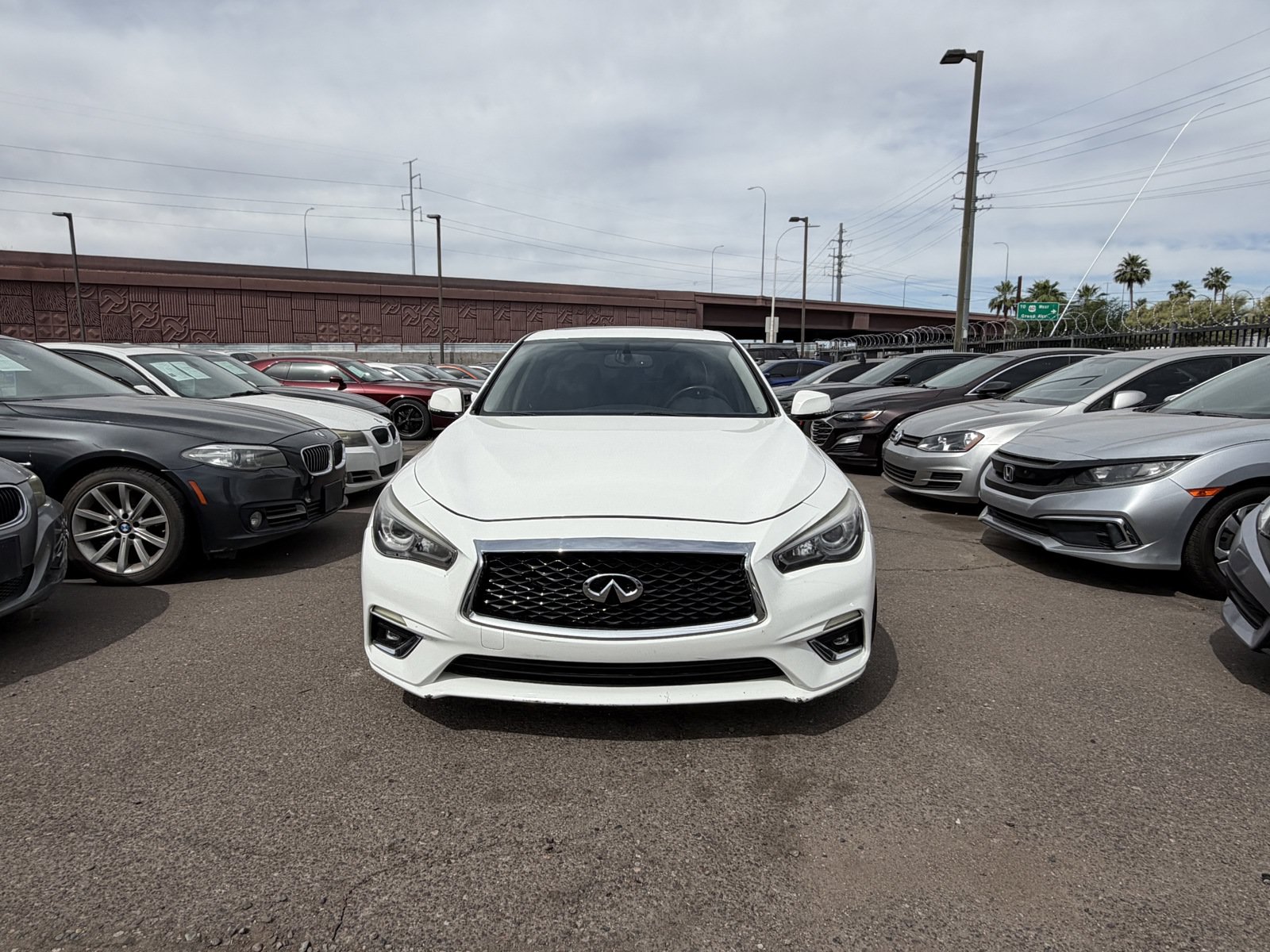 Used 2018 INFINITI Q50 Luxe RWD image 2