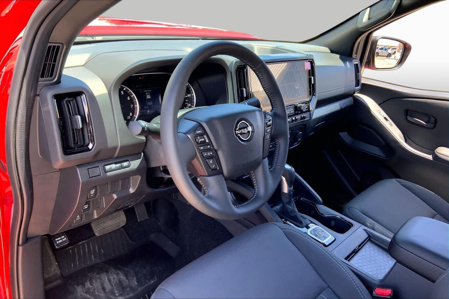 Used 2026 Nissan Frontier SV w/ All-Weather Content Package AWD/4WD image 17