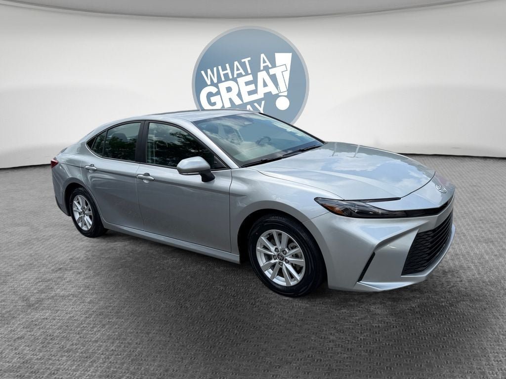 Certified 2025 Toyota Camry LE FWD image 1