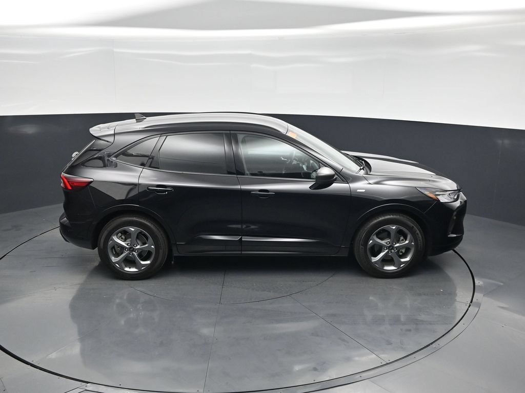 Certified 2023 Ford Escape ST-Line w/ Tech Pack #1 FWD image 37