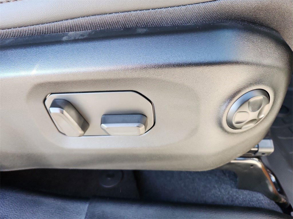 New 2026 Jeep Wrangler Unlimited Rubicon image 14