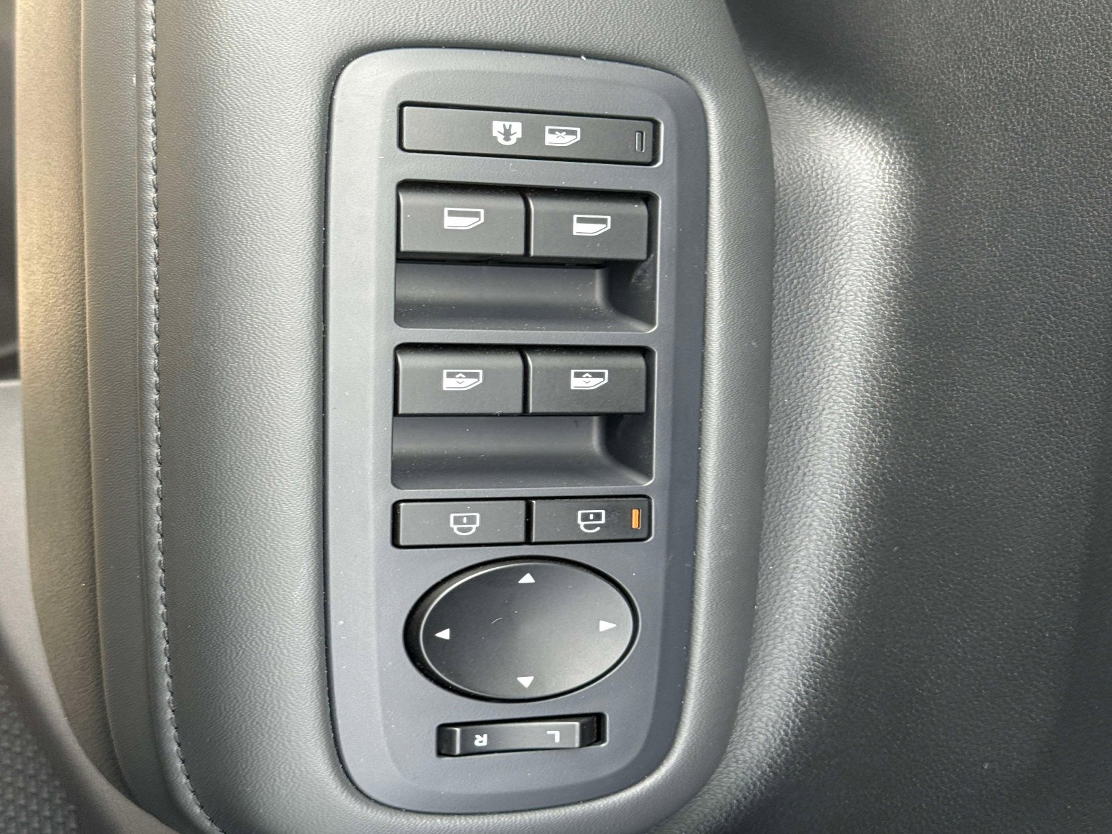 Used 2026 Hyundai Santa Fe SEL image 22