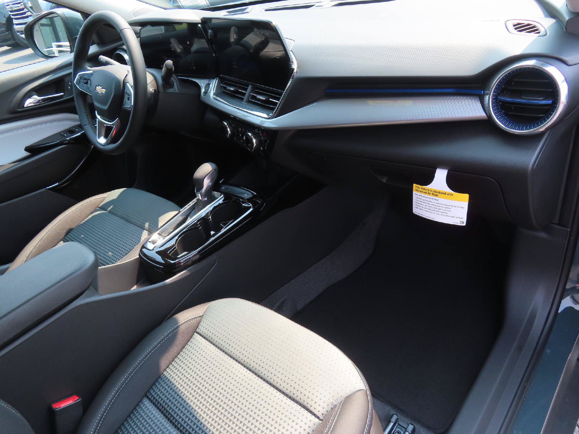 New 2026 Chevrolet Trax LT w/ Driver Confidence Package FWD image 41