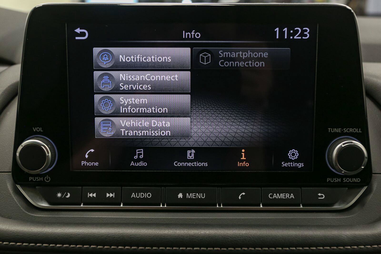 Used 2026 Nissan Rogue SV AWD/4WD image 25
