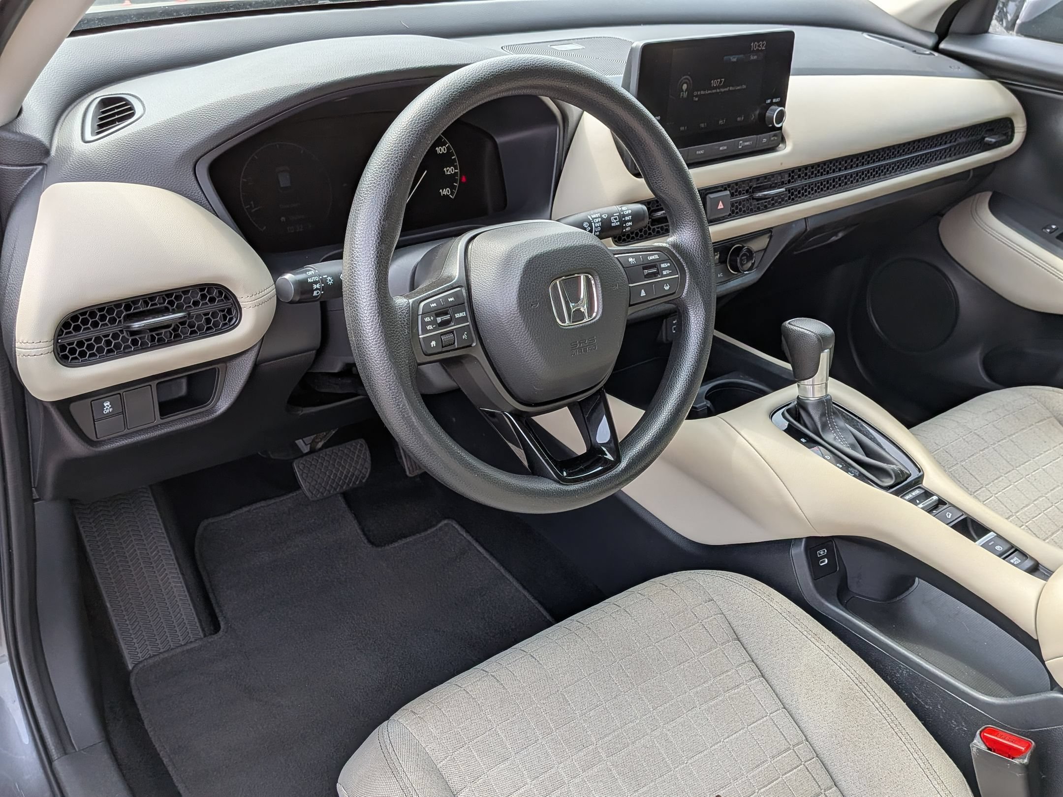 Used 2024 Honda HR-V LX image 16