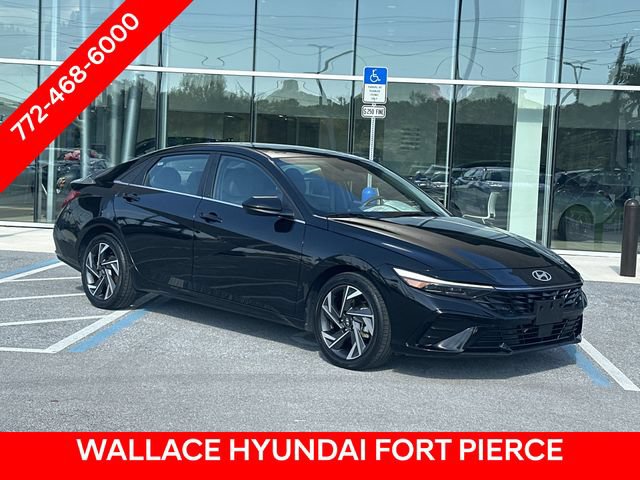 Used 2025 Hyundai Elantra SEL FWD image 4