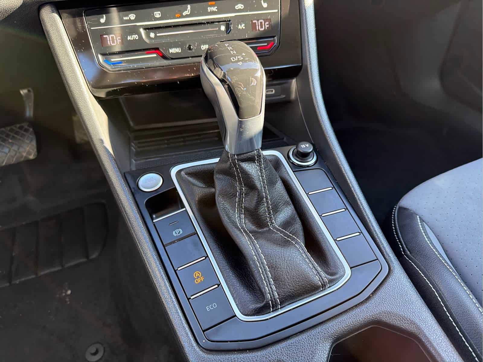 Certified 2025 Volkswagen Jetta SE image 27