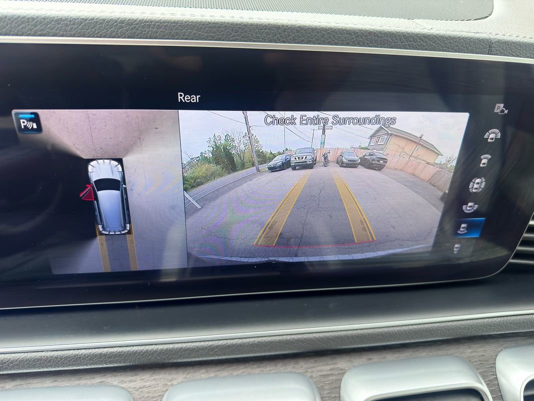 Used 2020 Mercedes-Benz GLS 450 4MATIC image 25