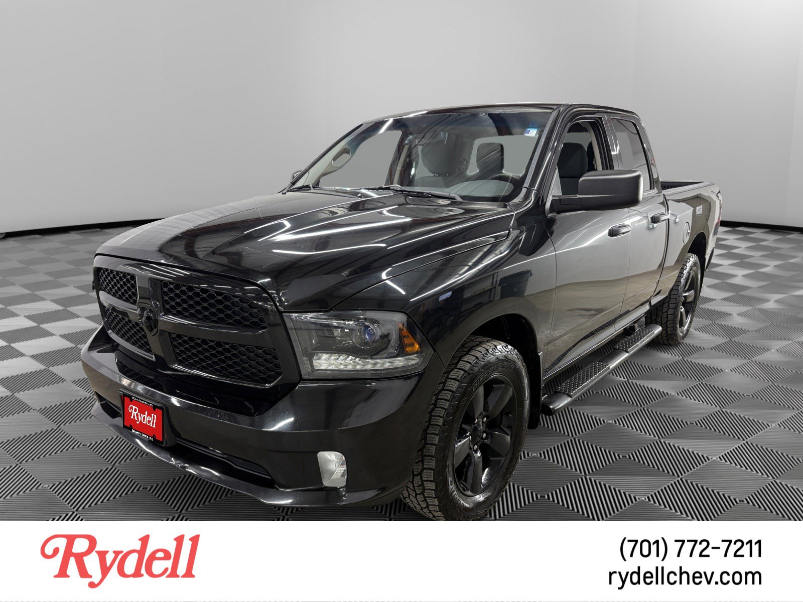 Used 2015 RAM 1500 Express w/ Black Ram 1500 Express Group AWD/4WD image 1