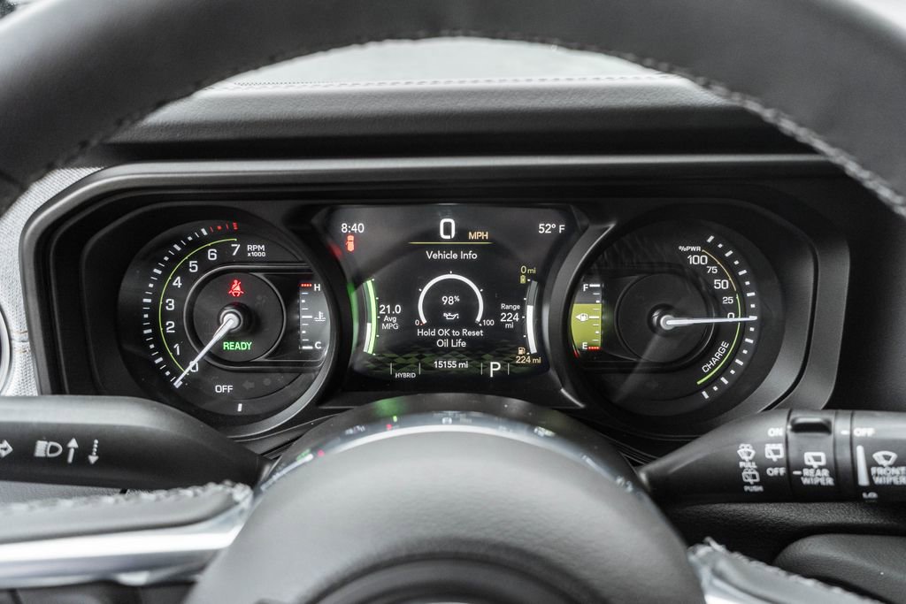 Used 2025 Jeep Wrangler Unlimited Sahara image 16