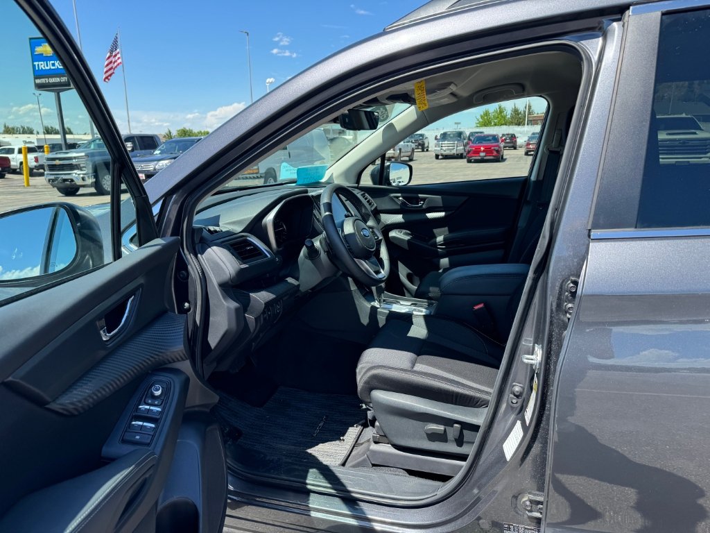 Used 2025 Subaru Ascent Premium AWD/4WD image 9