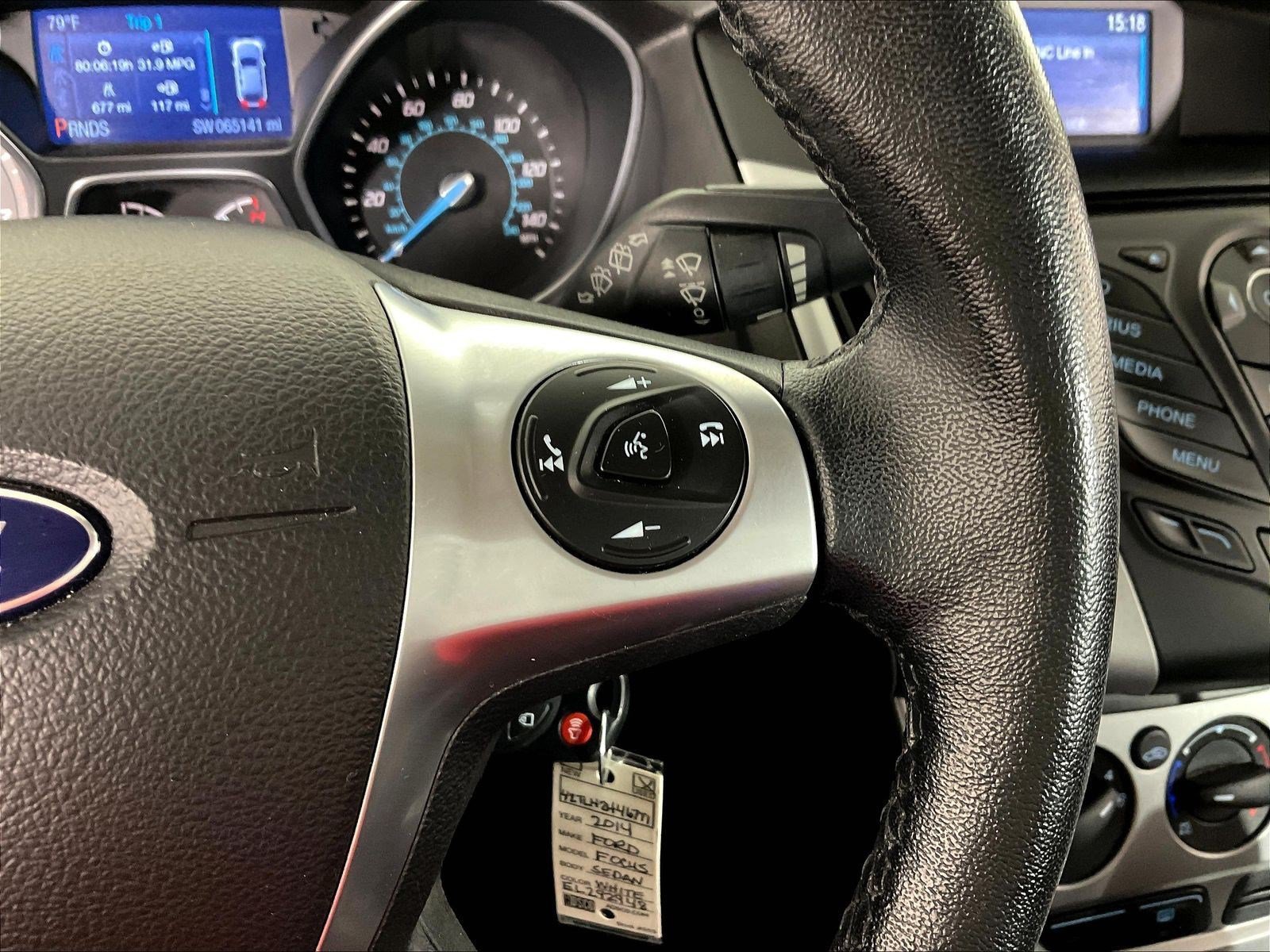 Used 2014 Ford Focus SE w/ Equipment Group 201A FWD image 12