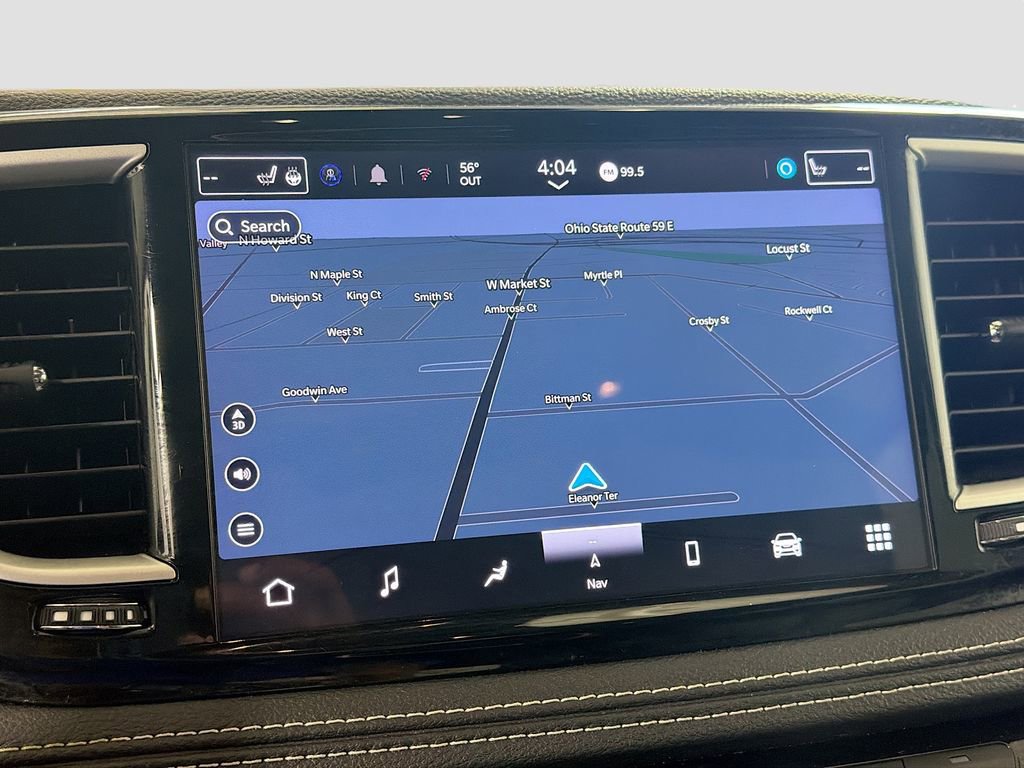 Used 2024 Chrysler Pacifica Select image 15