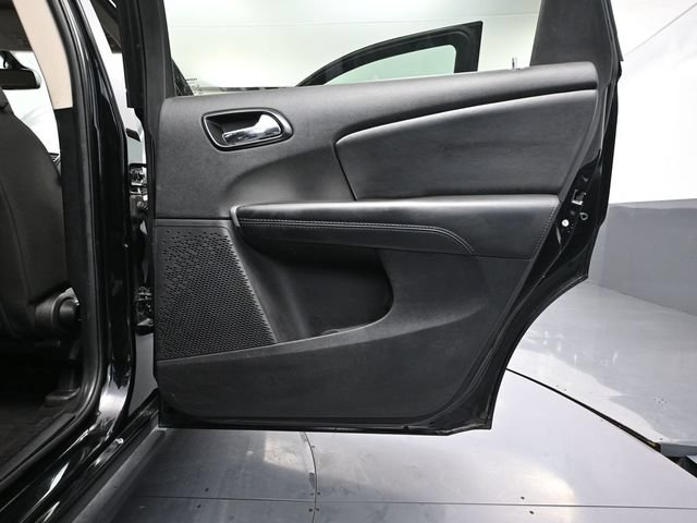 Used 2019 Dodge Journey SE FWD image 37
