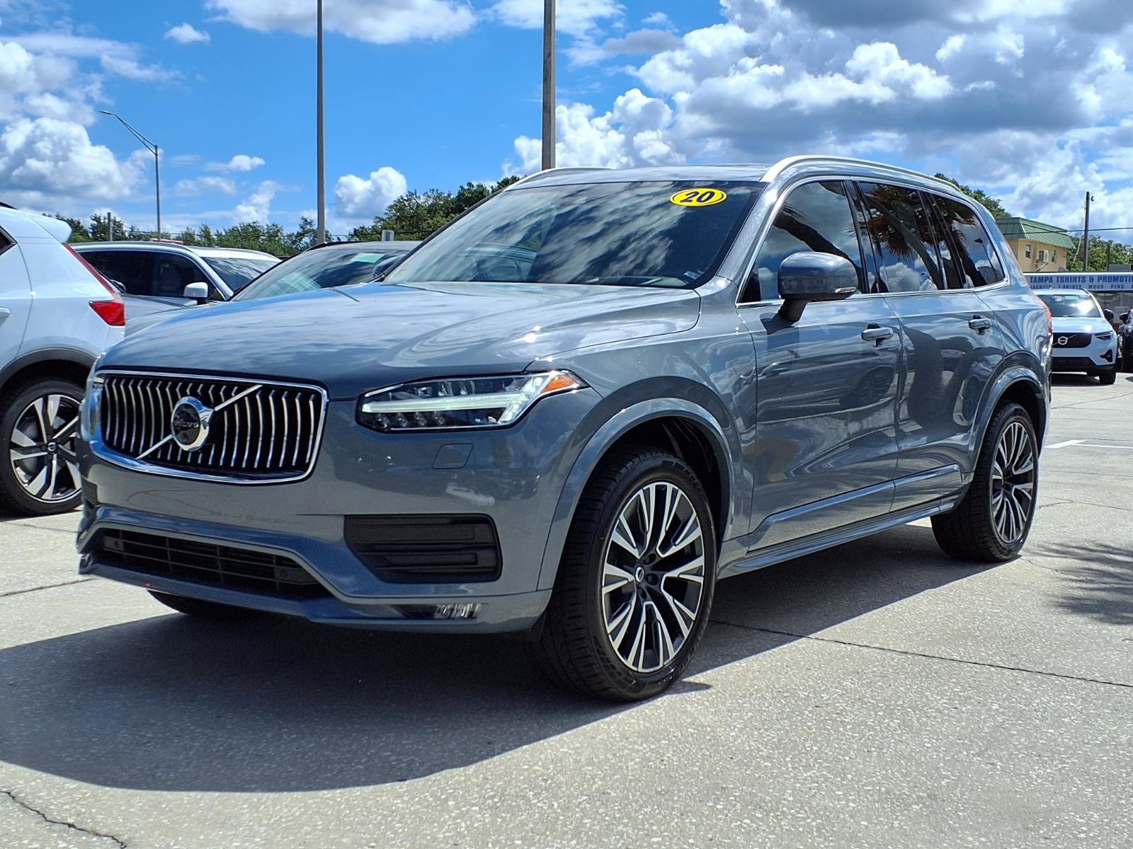 Used 2020 Volvo XC90 T5 Momentum w/ Protection Package Premier AWD/4WD image 3