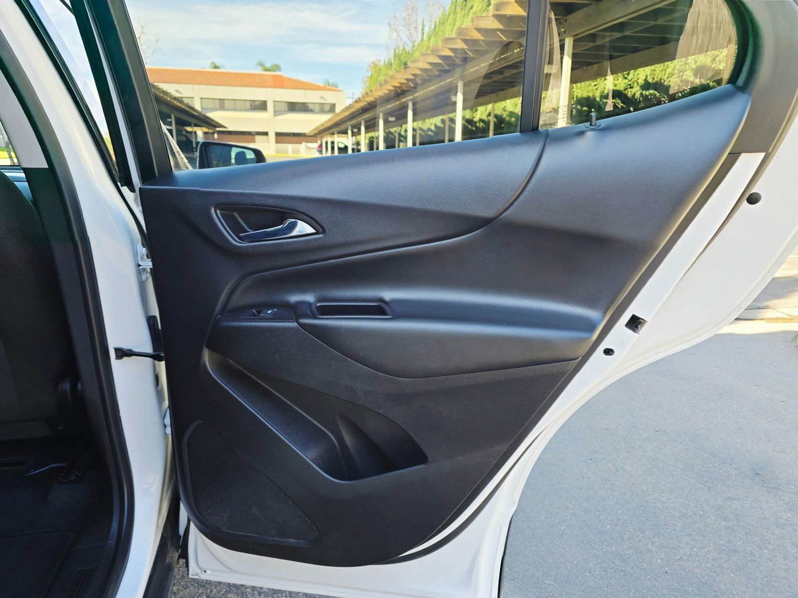 Used 2020 Chevrolet Equinox LT AWD/4WD image 31