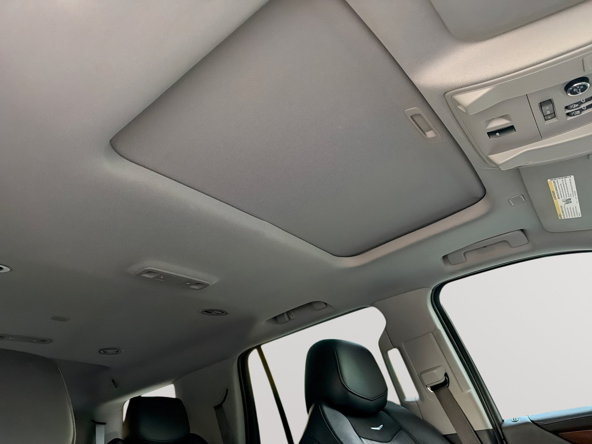 Used 2020 Cadillac Escalade Luxury AWD/4WD image 16