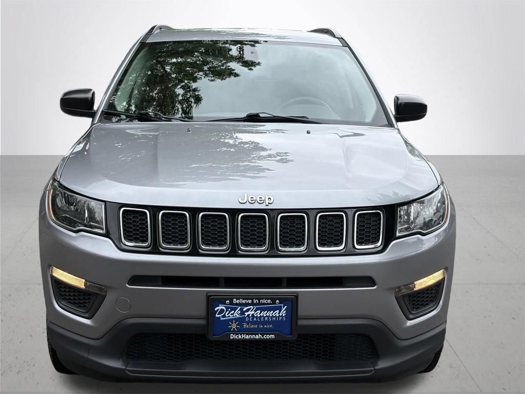 Used 2017 Jeep Compass Sport w/ Tech Group AWD/4WD image 2