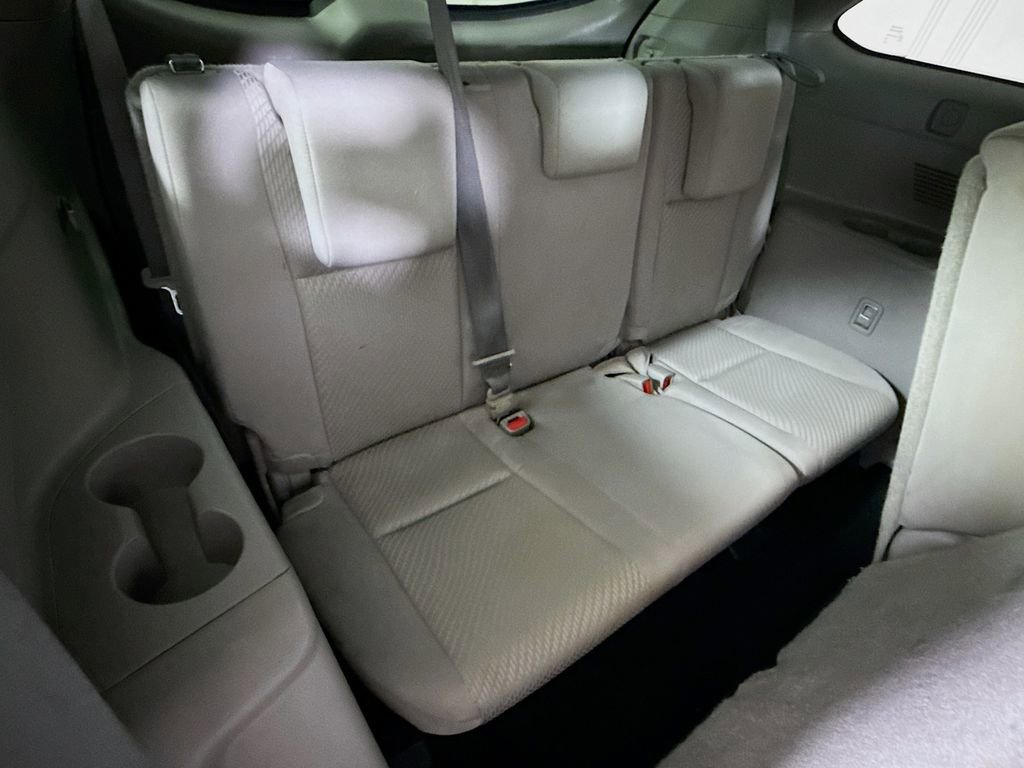 Used 2016 Toyota Highlander LE image 27