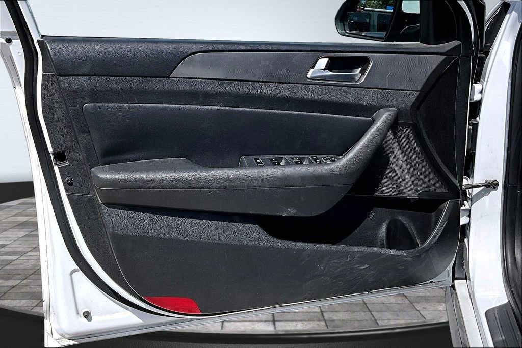 Used 2017 Hyundai Sonata Sport 2.0T image 13