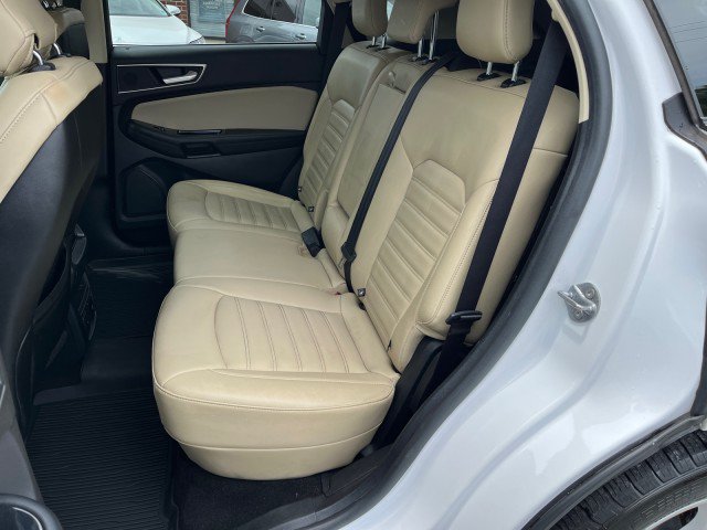 Used 2019 Ford Edge SEL w/ Equipment Group 201A AWD/4WD image 14