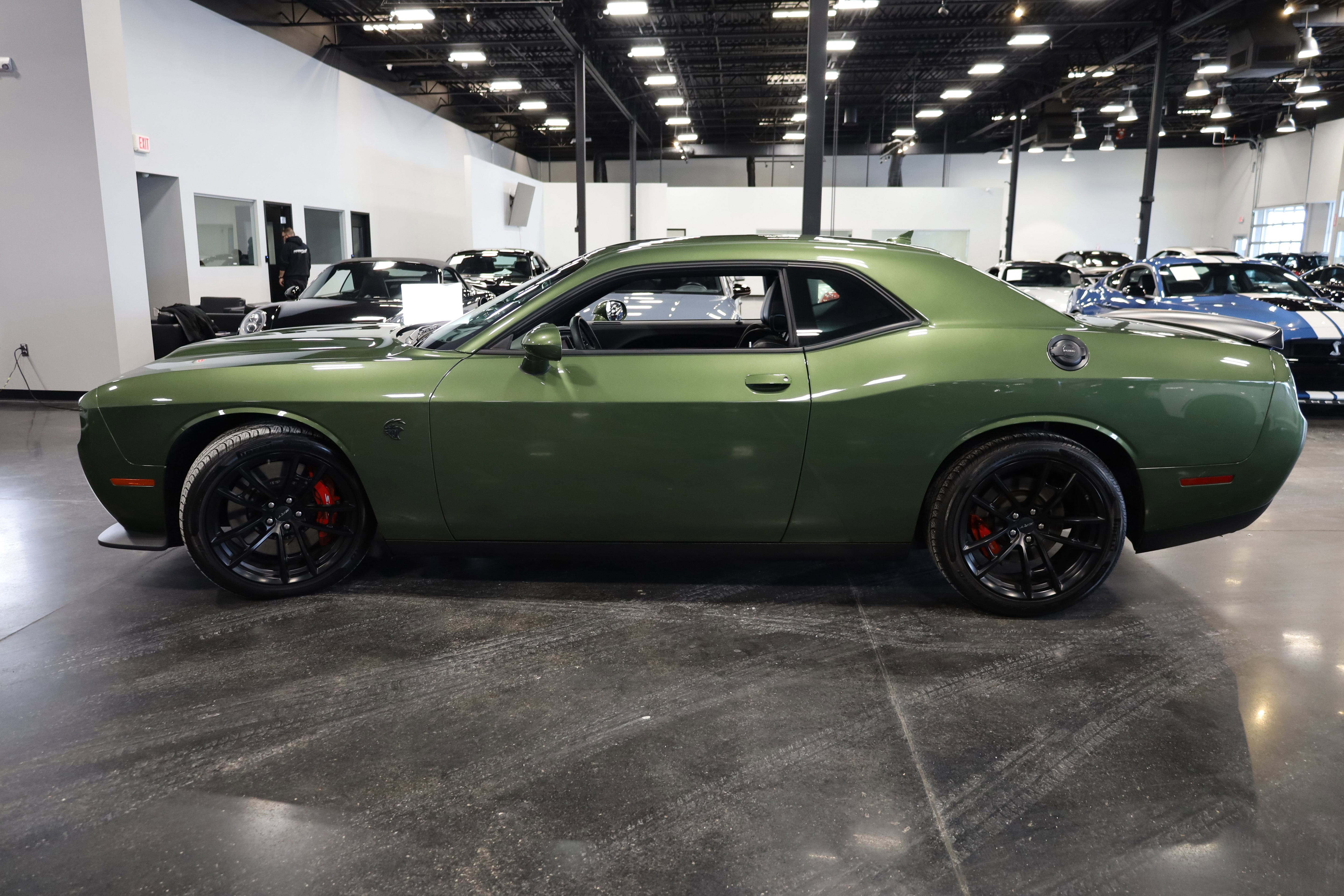 Used 2023 Dodge Challenger SRT Hellcat image 9
