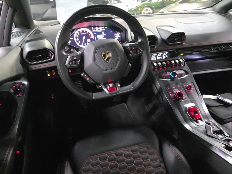 Used 2018 Lamborghini Huracan LP 580-2 image 5